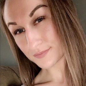 Meet your Posher, Marisa